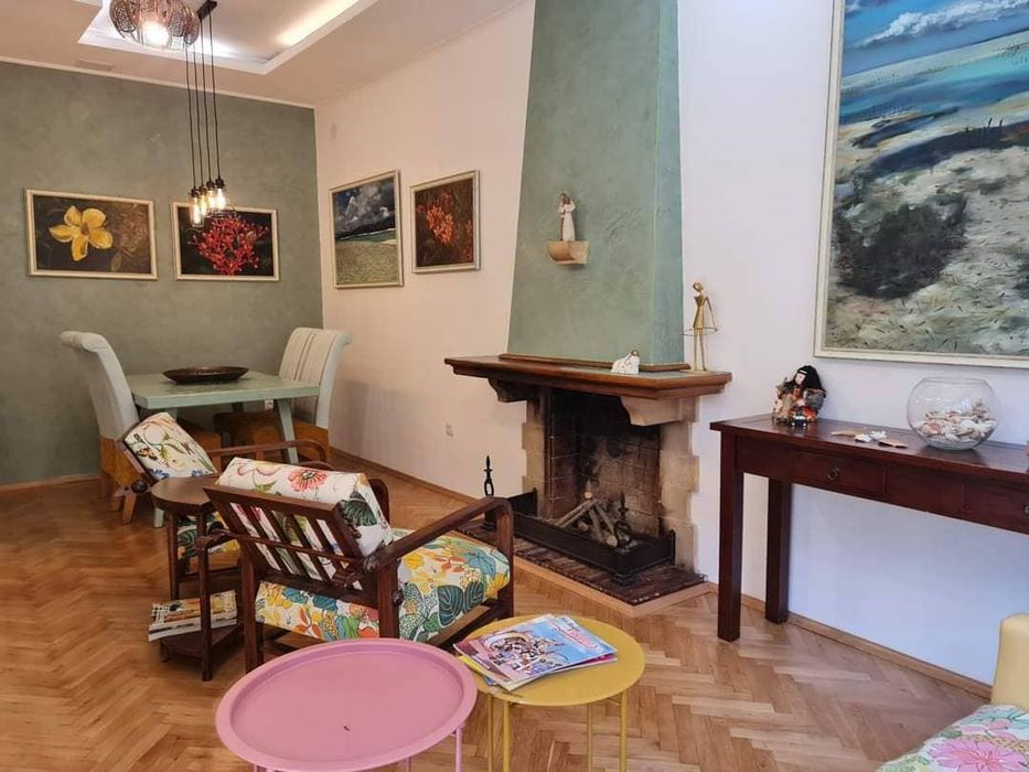 Дава се под наем Тристаен апартамент в София, Оборище - 100 кв.м за 896.58 € - Снимка #2