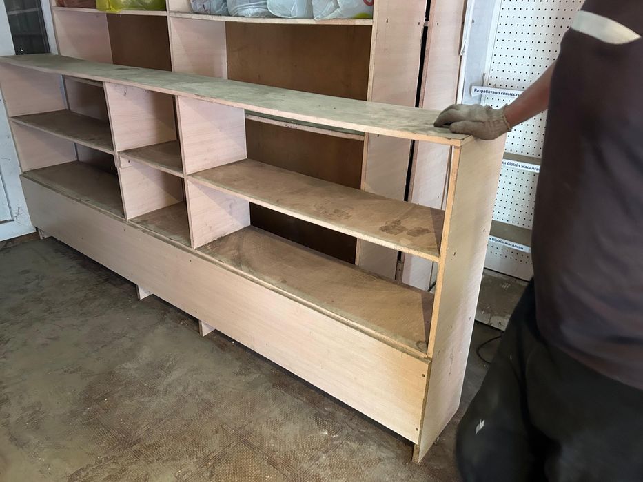 Срочно сатылады ветрина , келіп көріңіз