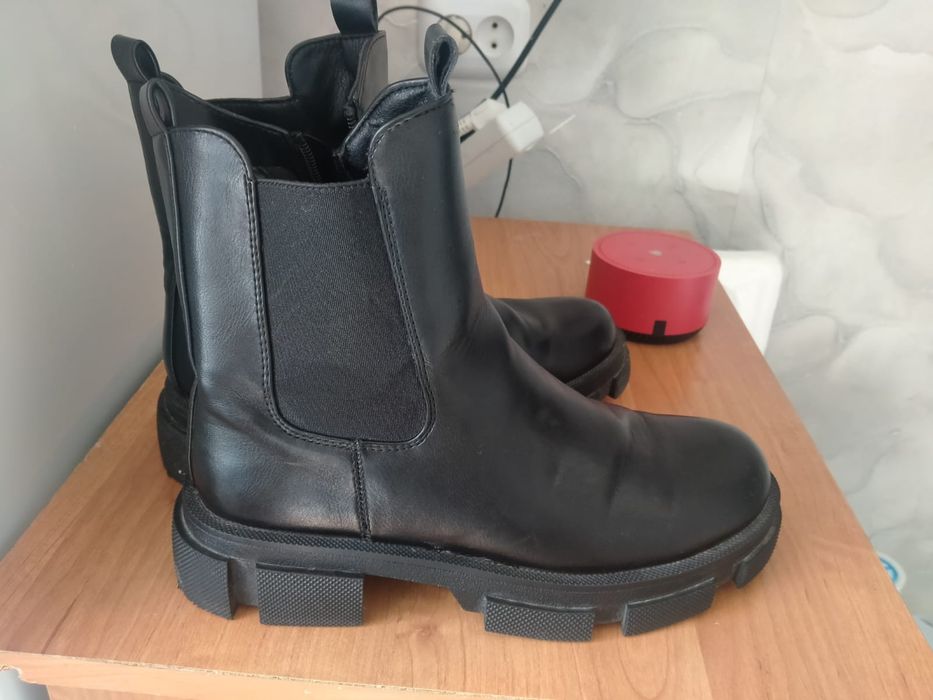 Женская обувь размер 37