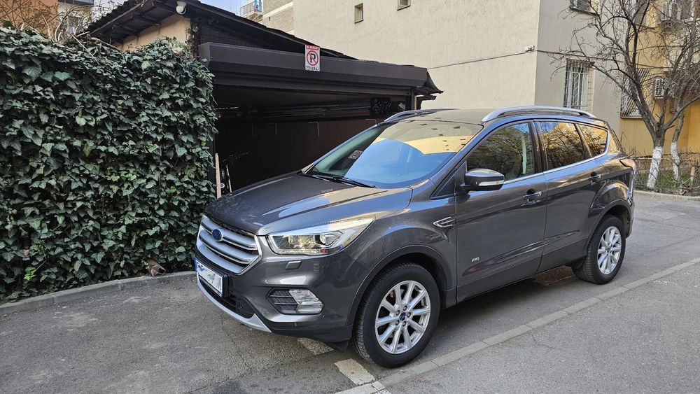 Ford Kuga Impecabila, tinuta garaj, proprietar, merita vizionare, zona Iancului
