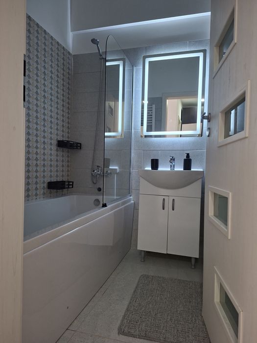 Inchiriez Garsoniera Militari Residence