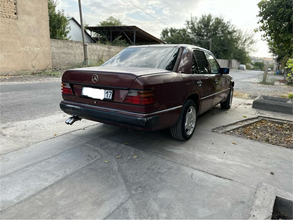 Мерседес w 124 2.6E