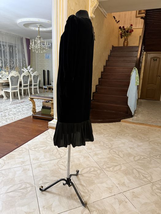 Платье бархатное