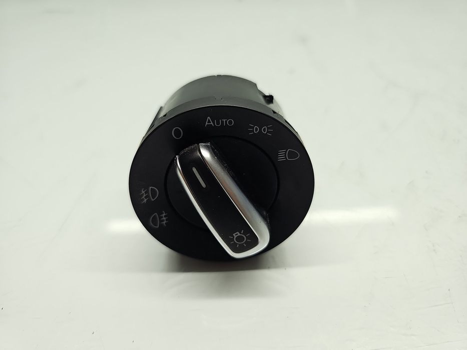 Bloc lumini Volkswagen Touran (1T3) [Fabr 2010-2015] OEM