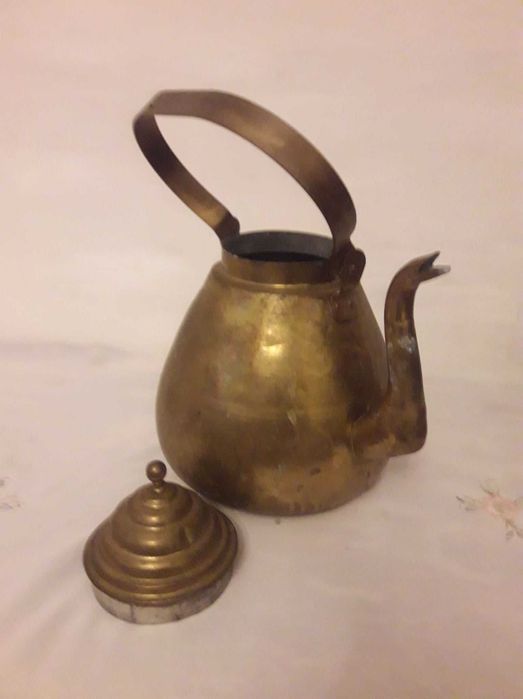 Ceainic cu capac din alama