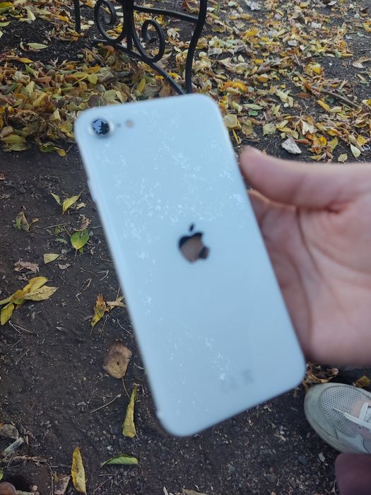 Iphone se 2020 White
