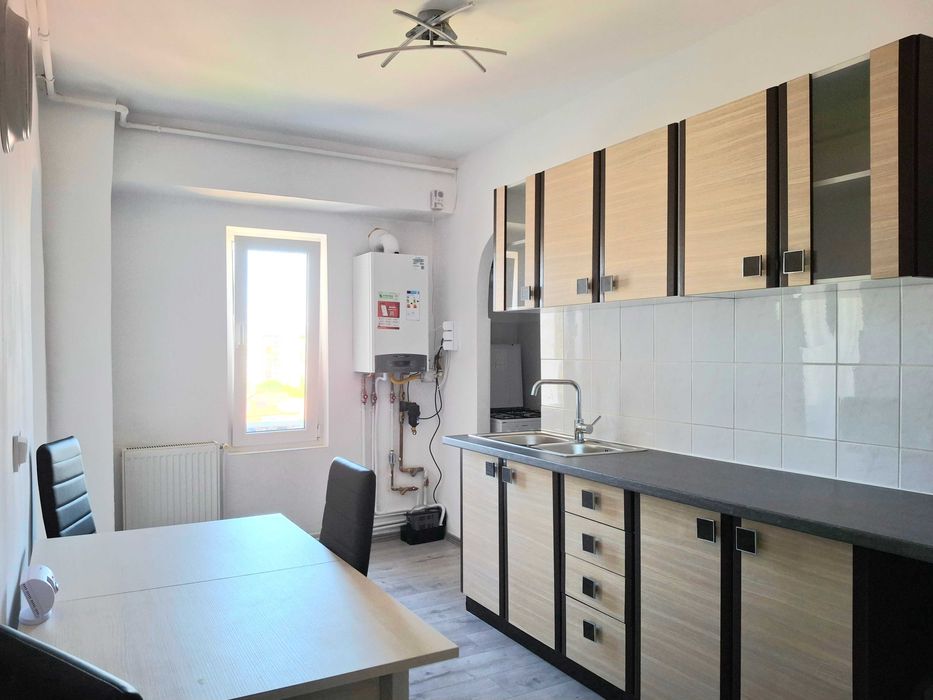 Proprietar, inchiriez ap. 2 camere - Centrul Civic str. Mihail Kogalniceanu, termen lung