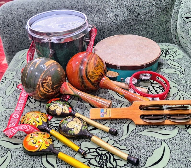 Продам комплект музыкальных инструментов