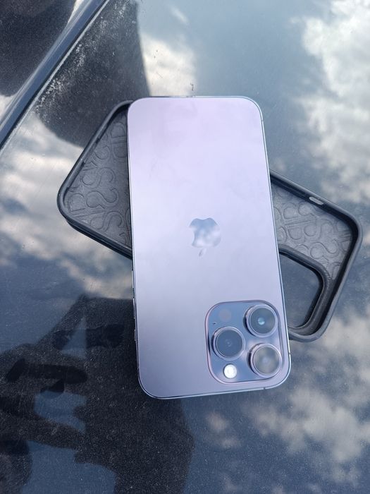Продам Iphone 14pro max