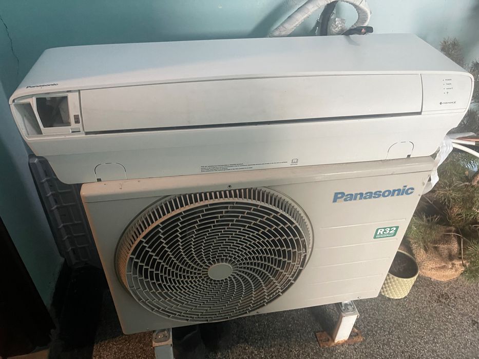 Продавам неработещ климатик Panasonic за части