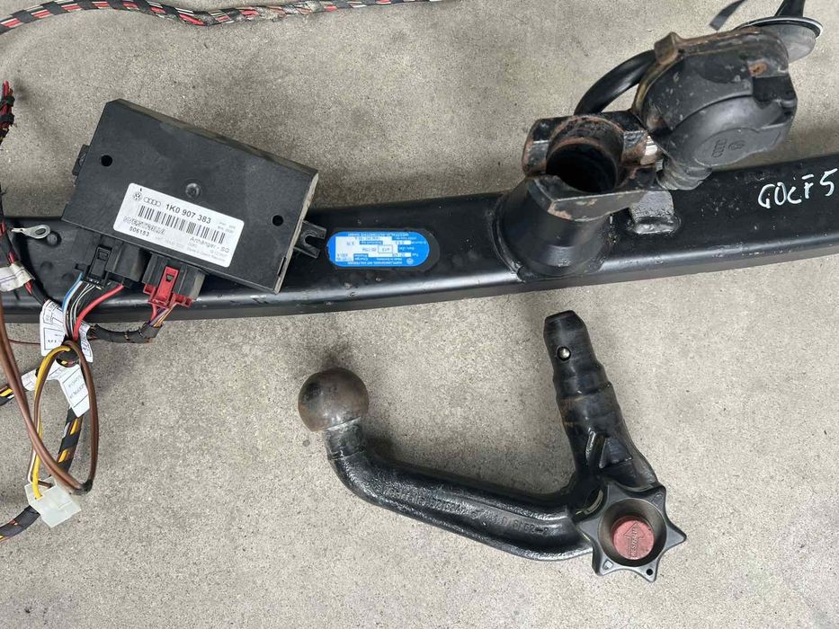 Теглич за GOLF 5 GOLF 6 комби цена 150 евро