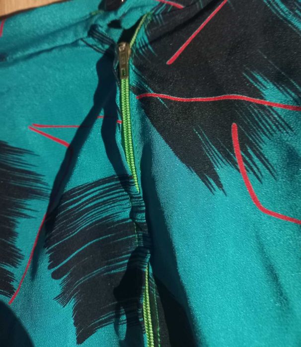 Compleu elegant bluza cu umeri + fusta din catifea pentru femei/dame