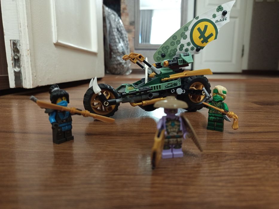 Продаю набор LEGO NINJAGO