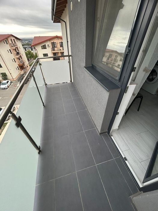 Închiriez apartament cu o camera