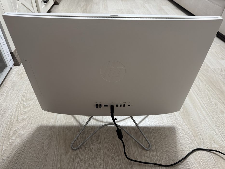 Моноблок HP Pavilion 24-f0163ur