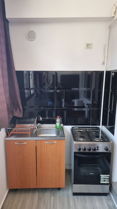 Garsoniera mobilata, gata de mutare !