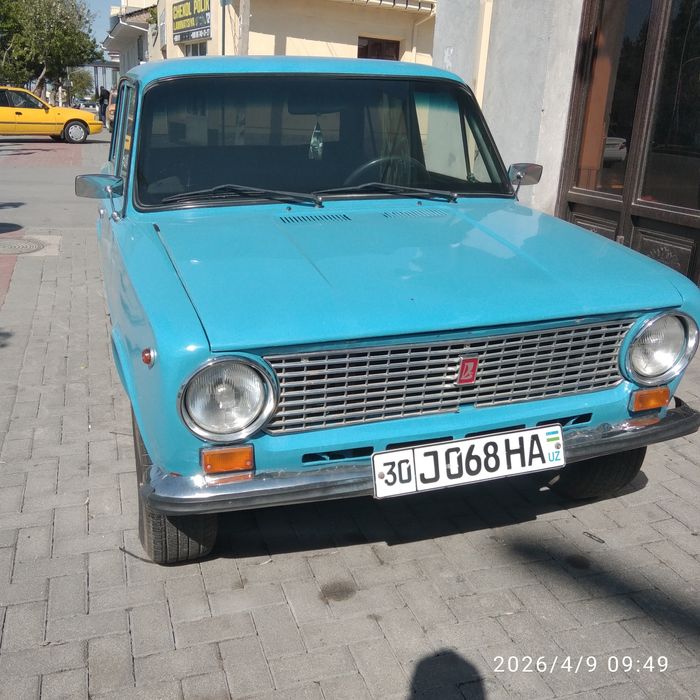 Жигули 21011 сотилади 1983 йил