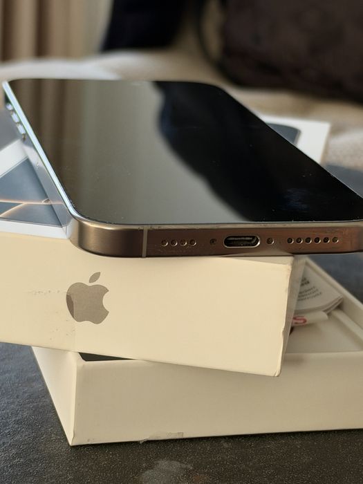iPhone 16 Pro Max, 512 GB– касова бележка от Технополис, подарък калъф