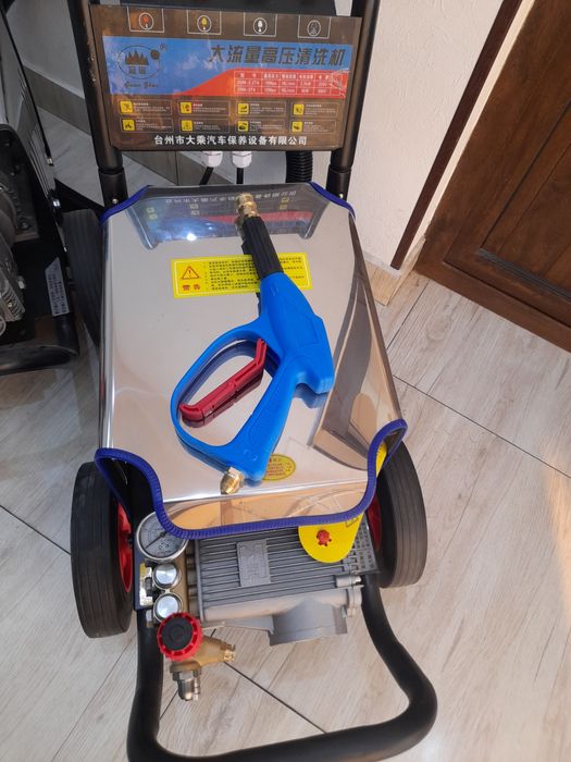 bu karcher 2,2kv  xitoy poytaxti guvanjov shaxriniki juda sifatli