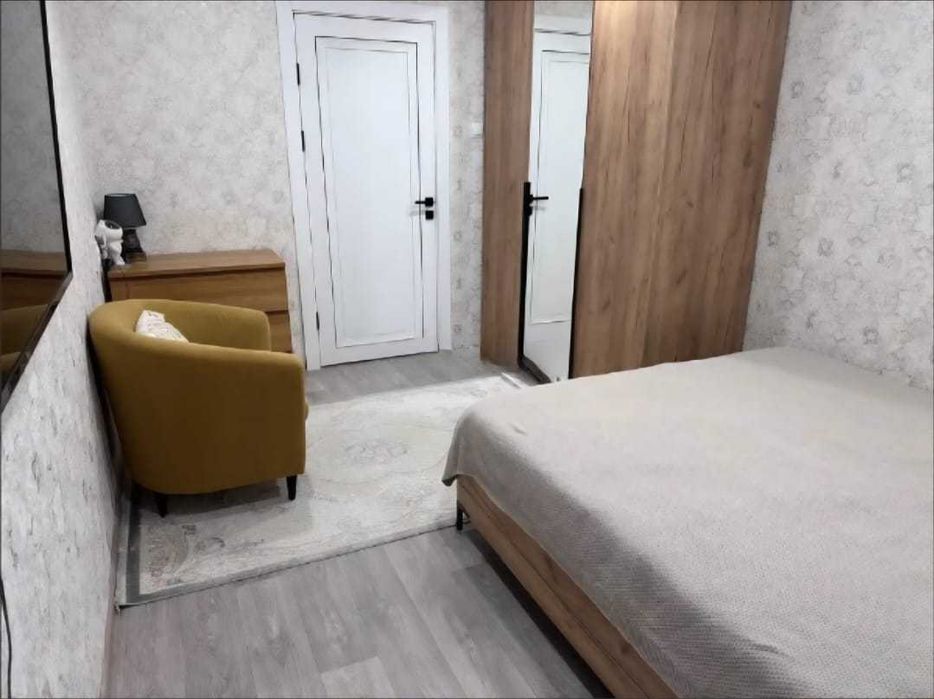 Продам 3 ком район Достык молла