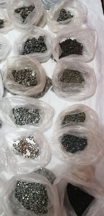 Продам крепёжные изделия