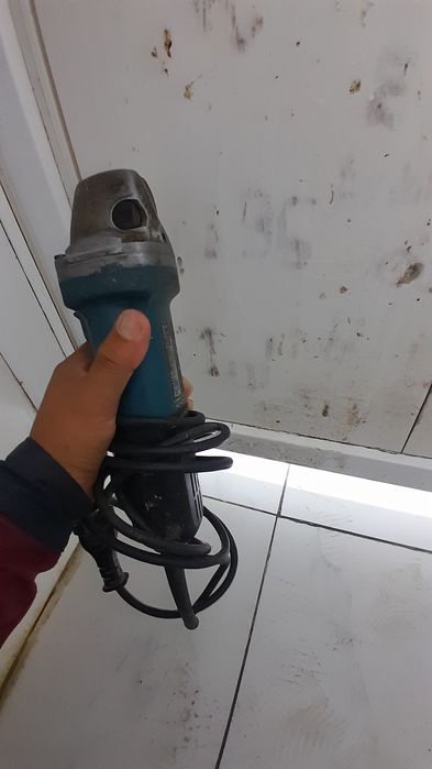 Болгарка макита  продам