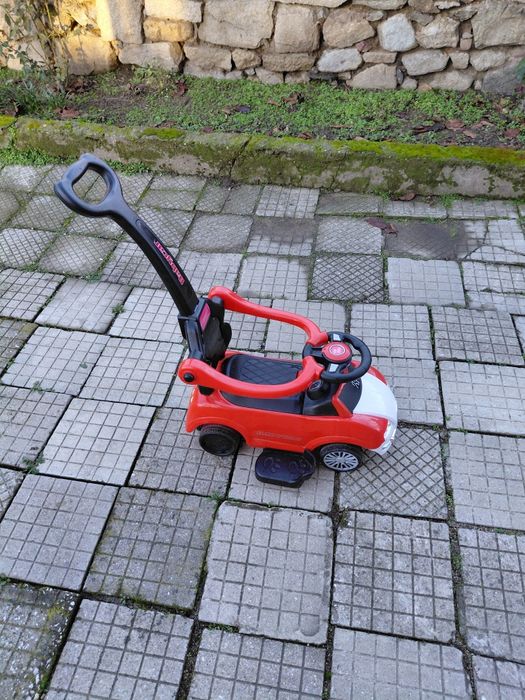 Детска кола за бутане-babycar