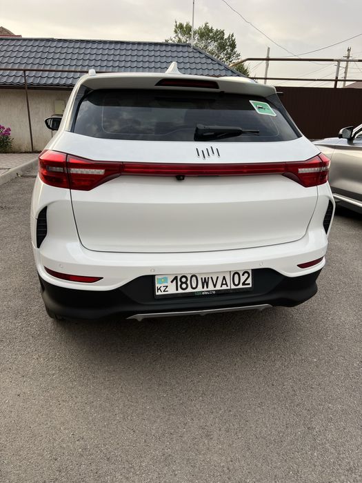 Задний бампер на электромобиль