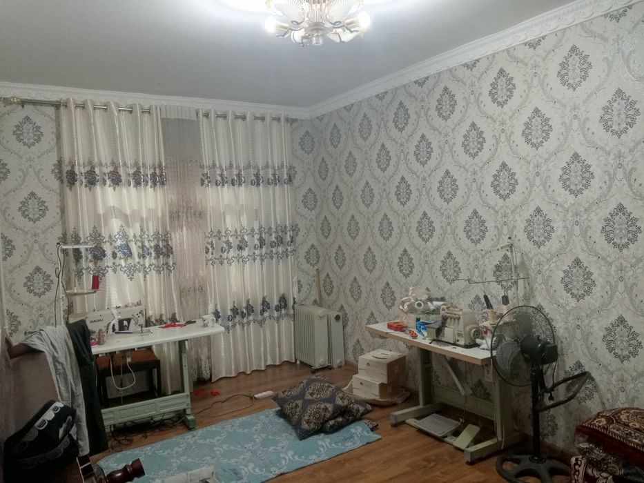 Yoʻl yuzida bozor yonida Chichiq 8mk 34 dom 3 xonali 2- Etaj oʻrtada