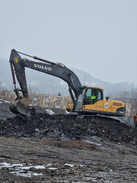 Inchiriere EXCAVATOR, Demolari,Camioane, TRANSPORT utilaje,Efectuam lu