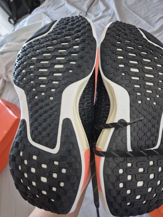 Маратонки  NIKE ZOOMX  invincible run 3 модел wide