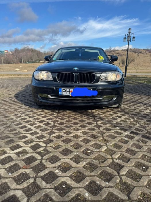 Vând BMW seria 1.