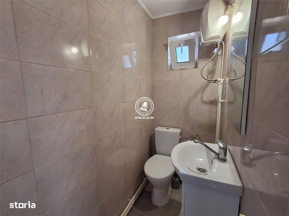 3 case + 808mp teren - Letcani,Iasi