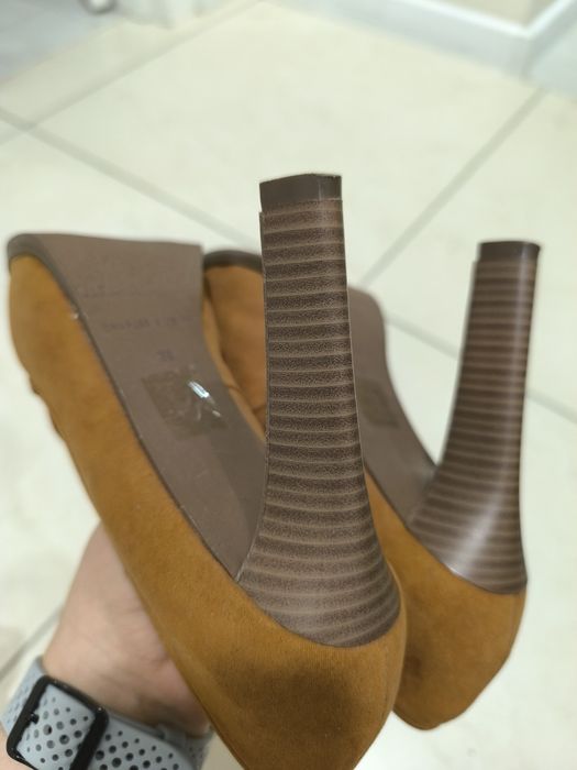 Туфли Charles & Keith