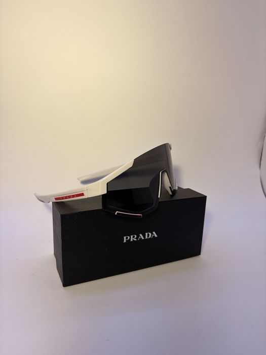 Нови очила PRADA + калъф