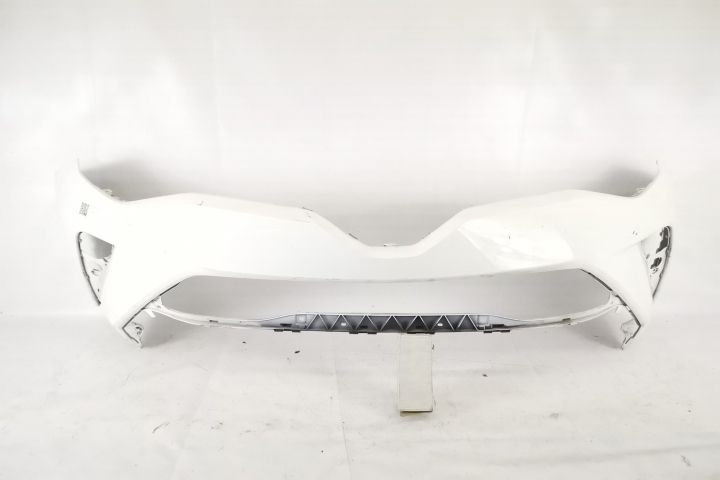 Оригинална предна броня в добро състояние Тойота Ц-ХР / Toyota C-HR Ор