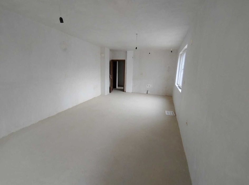 Продава се Двустаен апартамент в Варна, Колхозен пазар - 80 кв.м за 1874 €/кв.м - Снимка #9