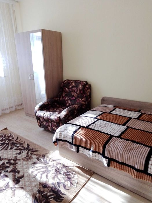 Дава се под наем Тристаен апартамент в Плевен, Дружба 1 - 120 кв.м за 714 € - Снимка #11