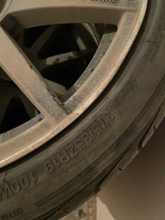 Диски с шинами.