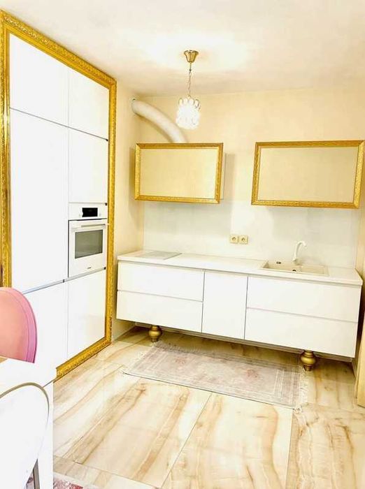 Продава се Тристаен апартамент в София, Малинова долина - 95 кв.м за 2632 €/кв.м - Снимка #2