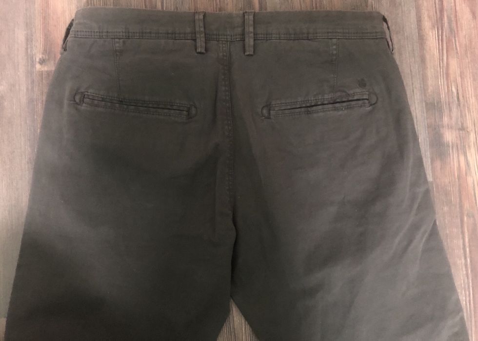 Нов спортно елегантен панталон тип чинос slim/fit на Selected Homme