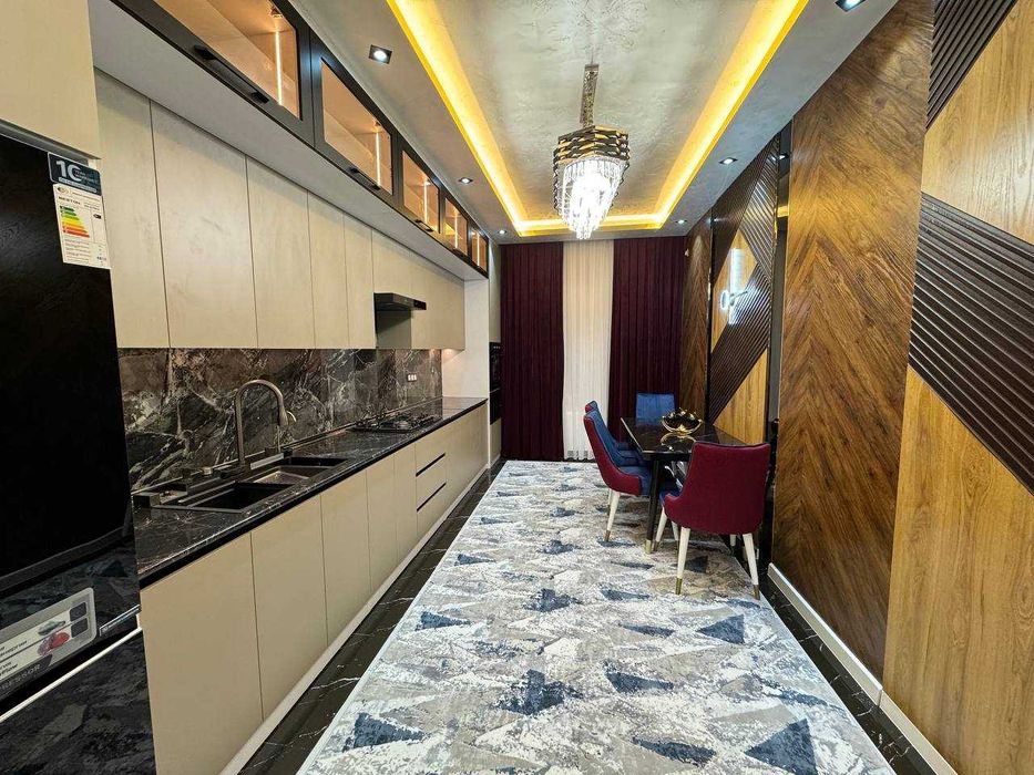 продается 3х комнатная квартира в центре города