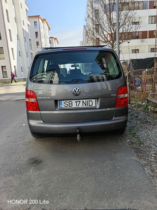 Vând touran 2.0 Diesel
