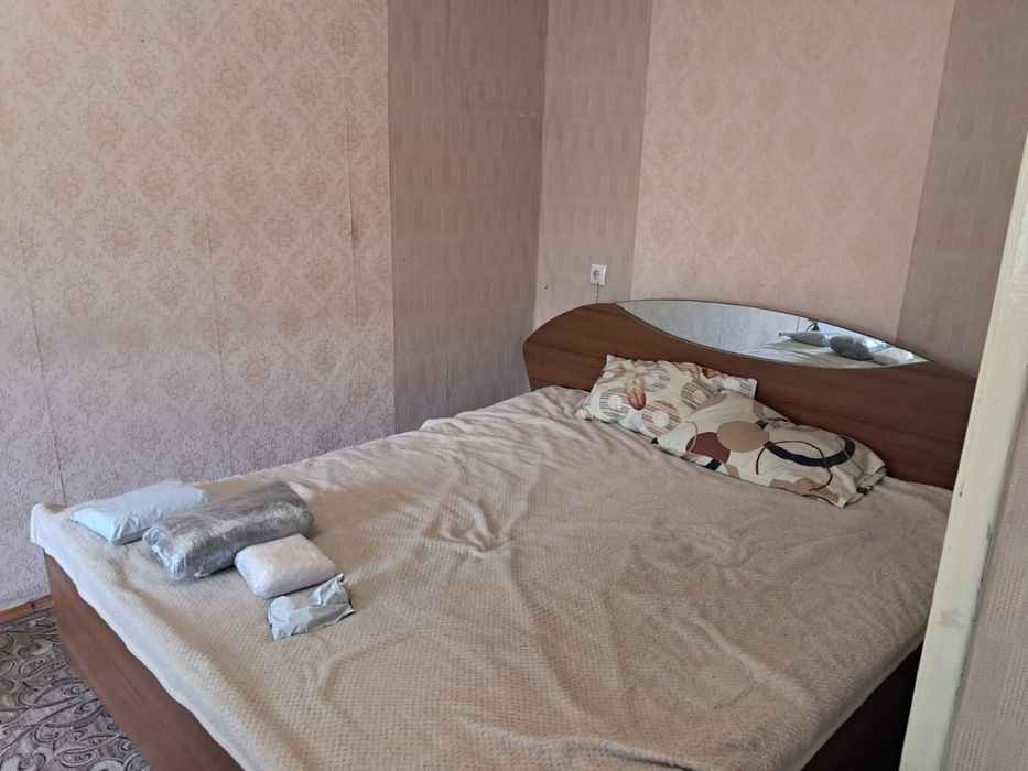 Кровать 2х спалка, тумба