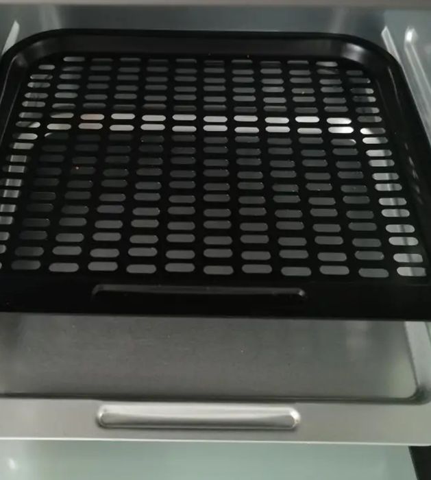 Продам с доставкой аэрогриль