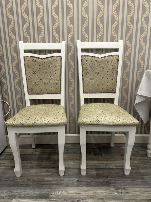 Продам комплект из 4 стульев