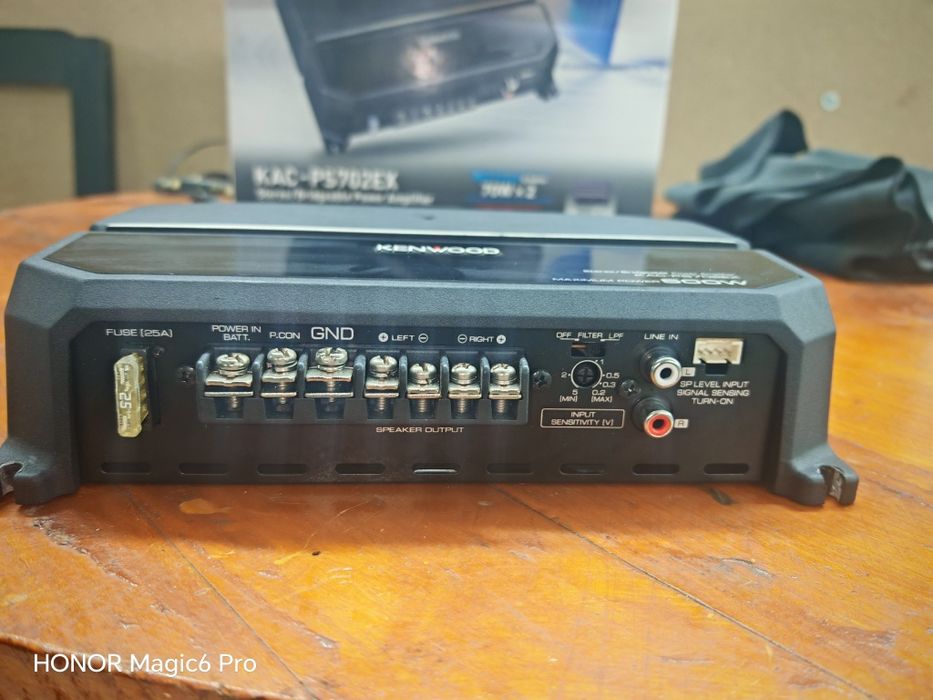 Усилвател Kenwood 2x70w
