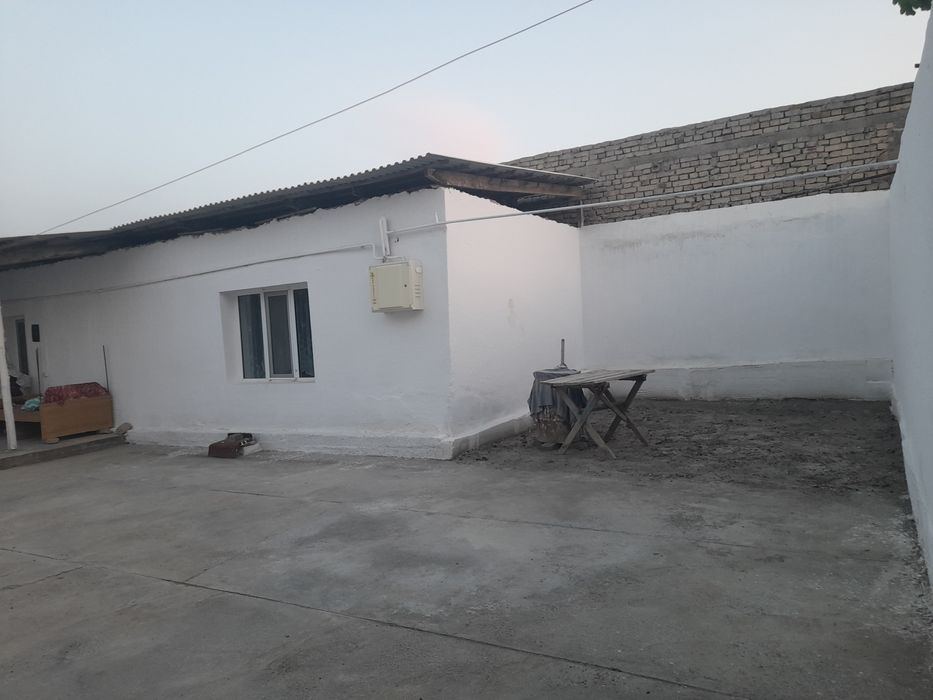 Ромитан центрдан участка сотилади.