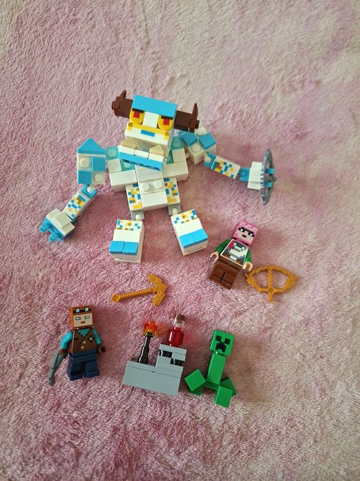 Set jucarii lego minecraft