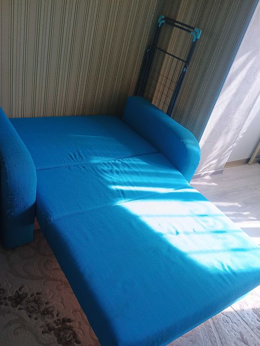 Продам диван 1400х2000